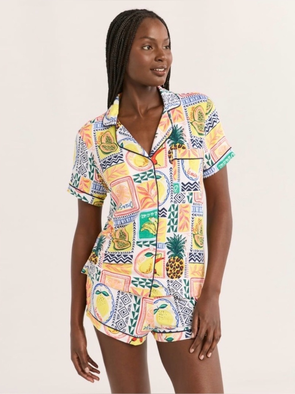 Joyspun Women's Notch Collar Top and Shorts Pajama Set with Piping Summer, XS
